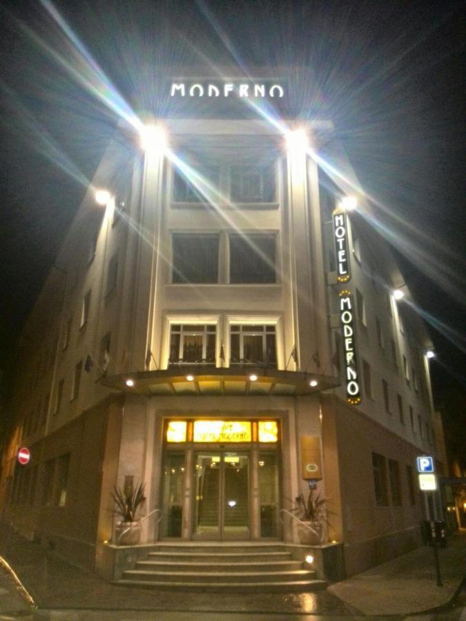 Palace Hotel Moderno Порденоне Экстерьер фото